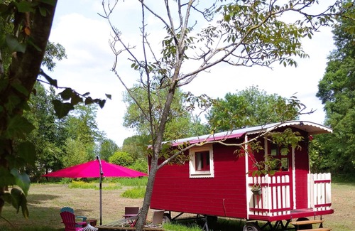 Le Vieil-Bauge House | Les 3 roulottes du moulin de palet