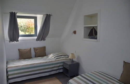 Ploneour-Lanvern House | ' Les Agapanthes ' - In the heart of the Bigouden country