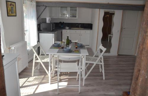 Vernon Apartment | Les Agapanthes