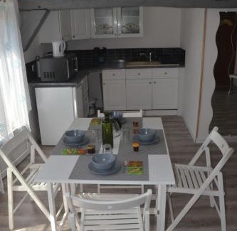 Vernon Apartment | Les Agapanthes