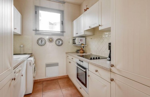 Cap-d'Antibes Apartment | Les allées du Cap by Interhome