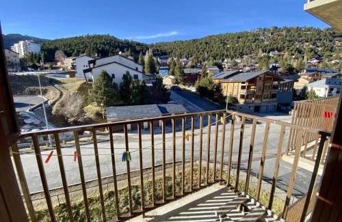 Les Angles Apartment | Les Angles - Studio Cabine 21m², 4 Pers, Ascenseur, Parking, Animaux admis - FR-1-758-8