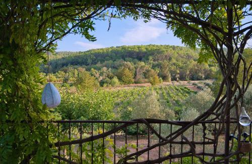 Carces Bed & Breakfast | Les Apiers, chambre d'hôtes de charme à Carcès
