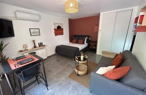 Prefecture Apartment | Les Appartements d'Edmond Rome Favier