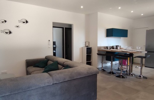 Sotta House | Les Arbousiers: family home between sea and mountains in Corsica.