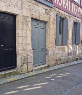 Quartier Vieux Marche-Cathedrale Apartment | Les Bons Enfants 3