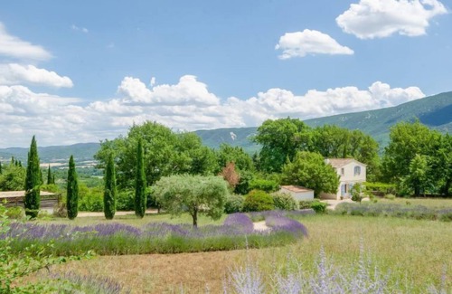 Saint-Martin-de-Castillon House | Les Cotes by Interhome