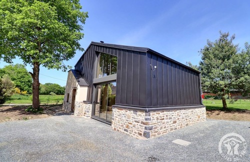 Melesse House | Les Capucines - MELESSE