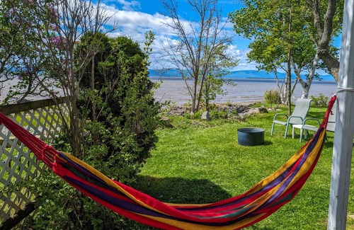 Cap-Saint-Ignace Ski Chalet | Les Chalets Bleus - Small cottage with spa by the water - Cottage 3