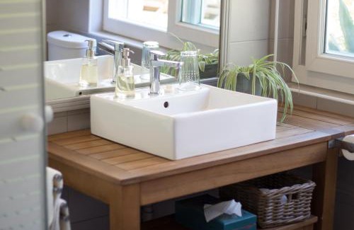 Carry-le-Rouet Bed & Breakfast | Les Chambres d'Hôtes du Grand Mornas