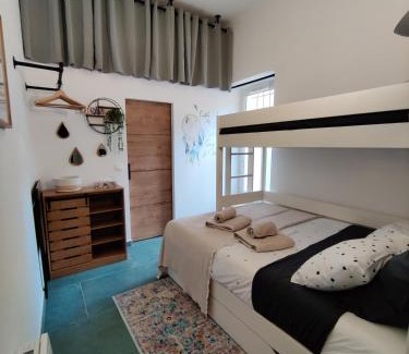 Aubagne Bed & Breakfast | Les chambres du Chateau de Fenestrelle
