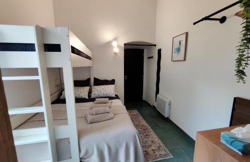 Aubagne Bed & Breakfast | Les chambres du Chateau de Fenestrelle