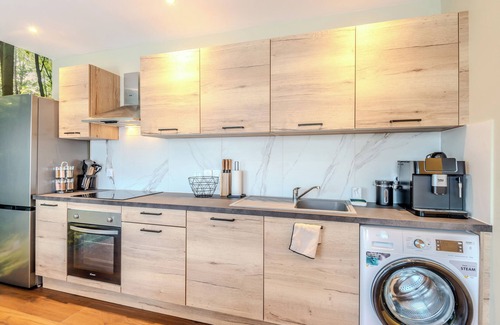 Thonon-les-Bains Apartment | Les Chants de l'Eau - Charming apartment with 2-seater whirlpool bath