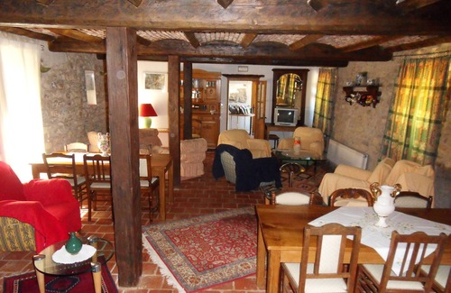 Grospierres House | Les cigales rental gite olivier in Ardèche near vallon pont d'arc,