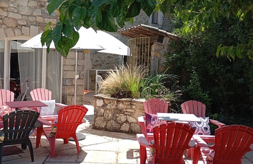 Grospierres House | Les cigales rental gite olivier in Ardèche near vallon pont d'arc,