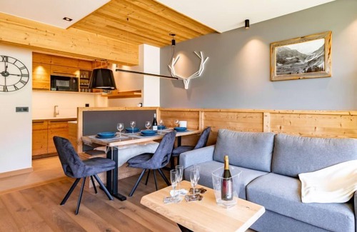Tignes le Lac Apartment | Les Cimes (Le Lac) by Interhome