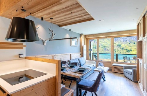 Tignes le Lac Apartment | Les Cimes (Le Lac) by Interhome