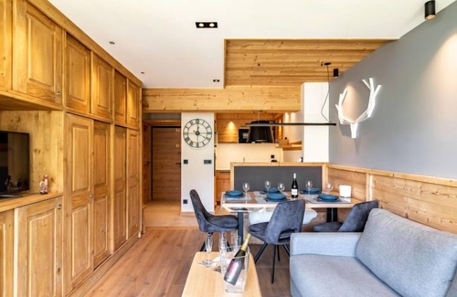 Tignes le Lac Apartment | Les Cimes (Le Lac) by Interhome