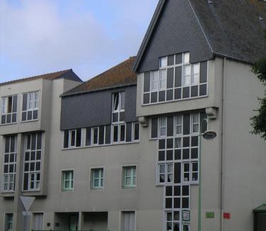 La Madeleine-Bellevue Apartment | Les Comptoirs