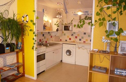 La Madeleine-Bellevue Apartment | Les Comptoirs