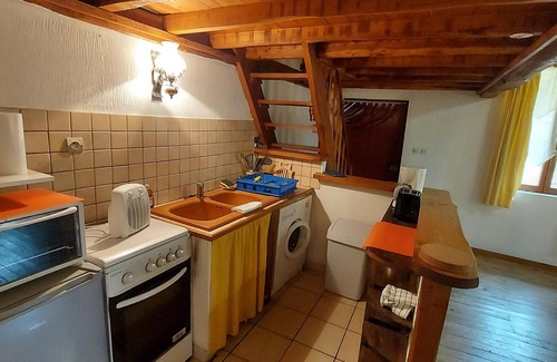 Saint-Julien-d'Arpaon House | Les Copains à Bord - Gîtes