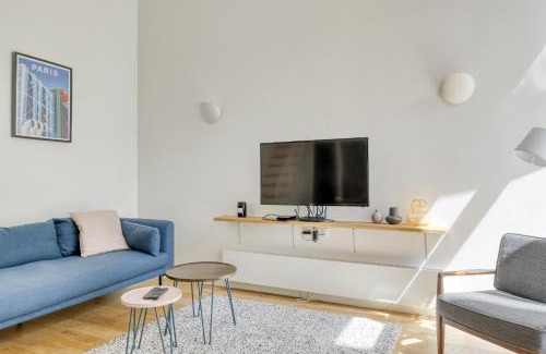 Quartier des Grandes-Carrieres Apartment | Les Cottages de Montmartre - Secret Courtyard