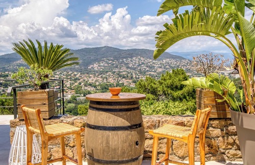 La Napoule House | Les Crêtes : Villa 4 chambres, piscine et vue mer, 5mn des plages