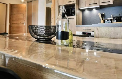 Le Chinaillon Apartment | Les Cristaux A202 New apartment at the foot of the slopes