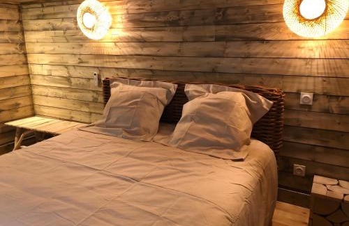 Jayac House | Les Crouquets-Cabane Spa Des Noyers