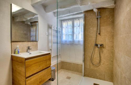 Jayac House | Les Crouquets - Le Pêcher