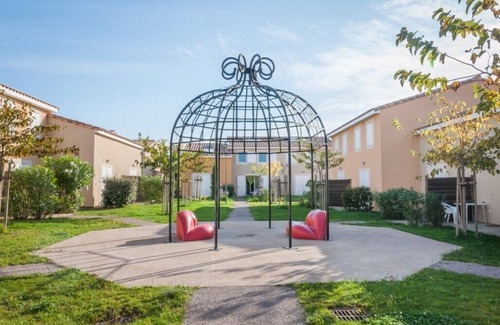 Latour-Bas-Elne Ski Chalet | Les Demeures Torrellanes M3P6