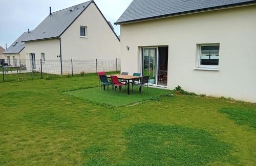 Asnelles House | Les dunes, maison neuve 8 p bien équipée jardin clos, terrasse équipée, parking, garage à 850 m de la plage et centre bourg, sur plages du débarquement près Arromanches et Bayeux, chiens bienvenus
