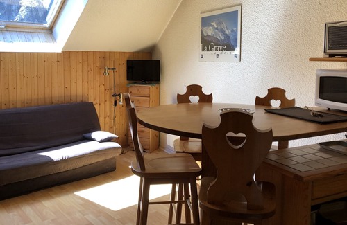 La Grave Apartment | Les Enfetchores n°81 - Cozy studio, view of la Meije, 150m from cabel car