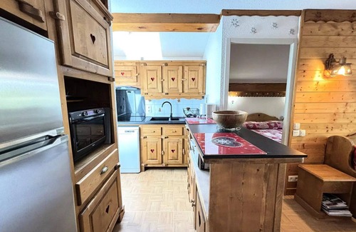 Flumet Apartment | Les Evettes Chalets - Charming apartment at the foot of the slopes, in a residence with swimming pool