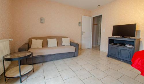 Laines-aux-Bois House | Les fretees