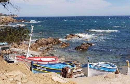La Seyne-sur-Mer Apartment | Les Géraniums, bel appartement rénové, proche plage et commerces