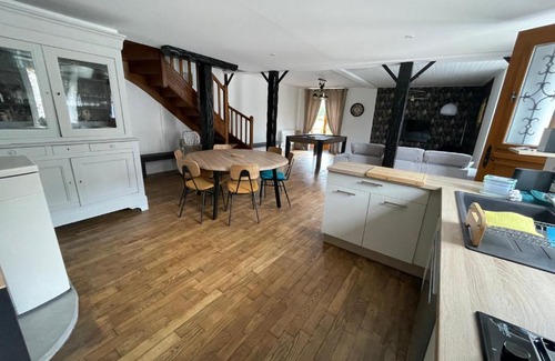 Saint-Georges-de-Grehaigne House | Les gîtes de Madline, Le gîte du prieuré