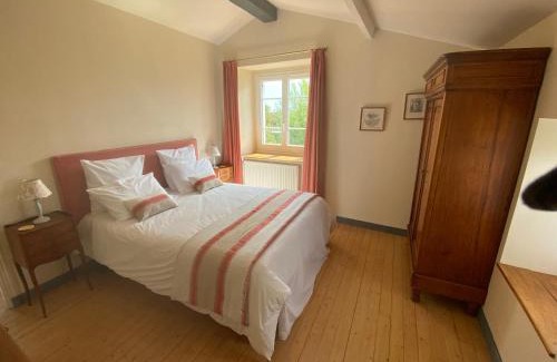 Geay Bed & Breakfast | Les gîtes des Lauriers roses Chambre privée Île d Oléron