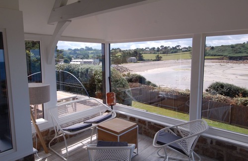 Plougasnou Villa | Les Gabelous, sleeps 9, direct beach access and panoramic sea view