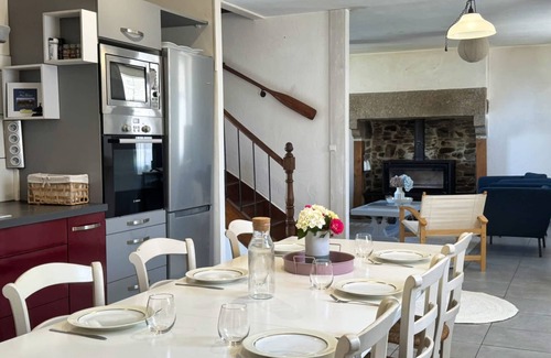 Guimaec House | Les Galets - family house in the village of Guimaec 8p