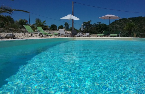 Les Vans House | Les GiVans, 60m² gites, heated swimming pool, panoramic view