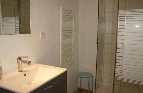 Le Vivier-sur-Mer Bed & Breakfast | Les Greniers De Blanche