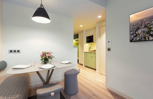 Paris City Center Apartment | Les Halles Paris 1 Bedroom Apartment Sleeps 3