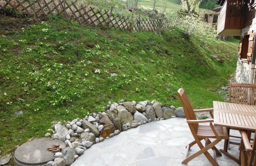 Les Houches Apartment | Les Houches, groundfloor 2 bed apt, approx 100m to lifts, south facing terrace.