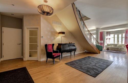 Vieux-Quebec-Cap-Blanc-colline Parlementaire Apartment | Les Immeubles Charlevoix 371-102