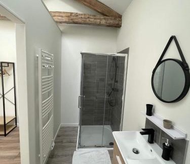 Avanton Bed & Breakfast | Les Iris - Chambre Chêne - petit déjeuner