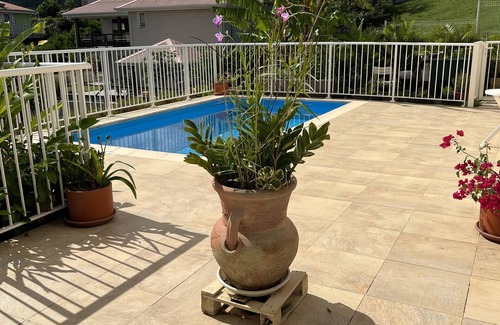 Les Jalna Apartment | Les JALNETTE: Tranquility and Bellevue