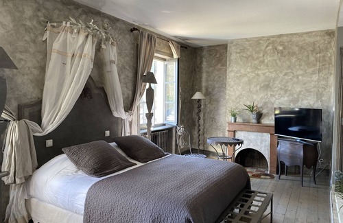 Chatillon-sur-Chalaronne Hotel | Les Jardins de la Tour