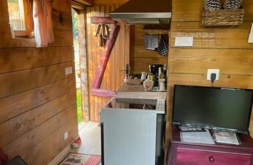 Tourves Ski Chalet | Les Jardins D'isa Gîte à la Ferme