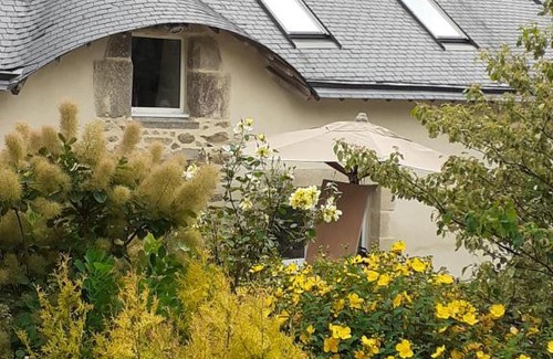 Ambon Bed & Breakfast | Les loges de yoff